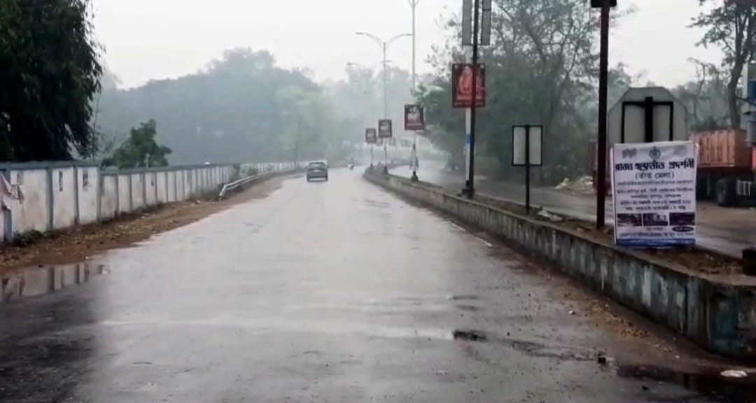 বসন্তের শুরুতেই দুর্যোগ শিল্পাঞ্চলে