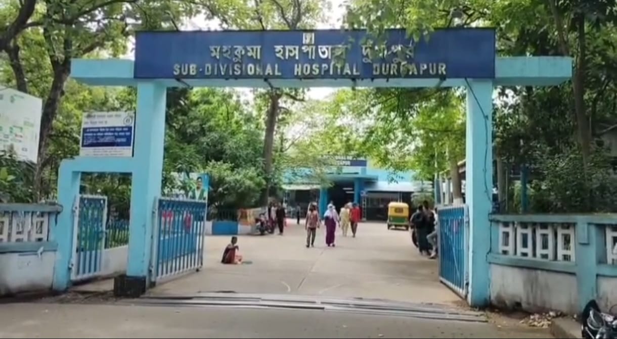 সাত সকালে ডিএসপি-র স্টক ইয়ার্ডে ভয়াবহ দুর্ঘটনা