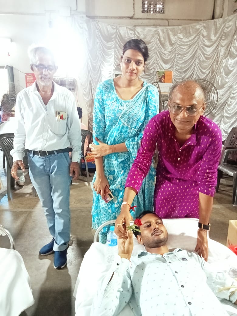 ‘দুর্গাপুর ব্লাড ডোনার্স কাউন্সিল’ এর সপ্তম প্রতিষ্ঠা বার্ষিকী উপলক্ষে রক্তদান শিবির