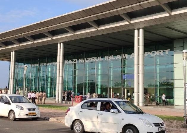 তৃণমূল সাংসদের হাত ধরে বিমানবন্দরে নতুন অ্যাম্বুলেন্স