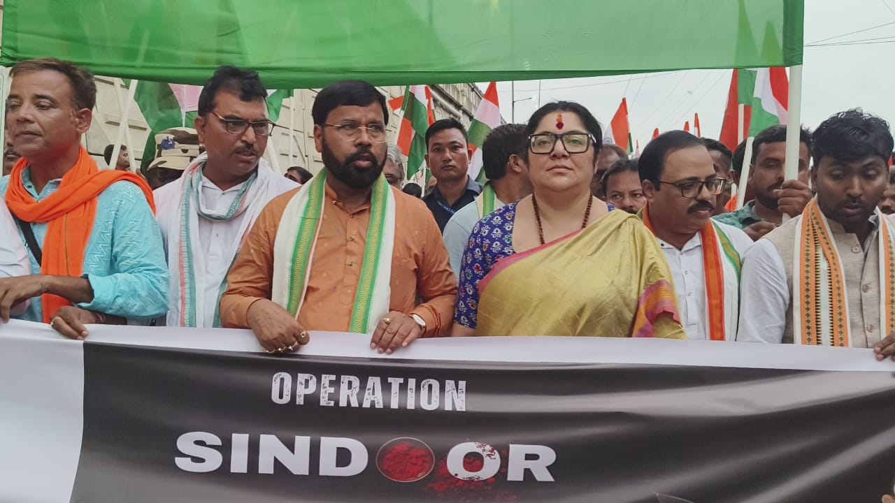 বেনাচিতিতে বিজেপির ত্রিরঙ্গা যাত্রায় লকেট চট্টোপাধ্যায়