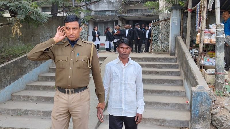 স্ত্রীকে খুনের দায়ে যাবজ্জীবন কারাদণ্ড হল বুদবুদের আদিবাসী যুবকের